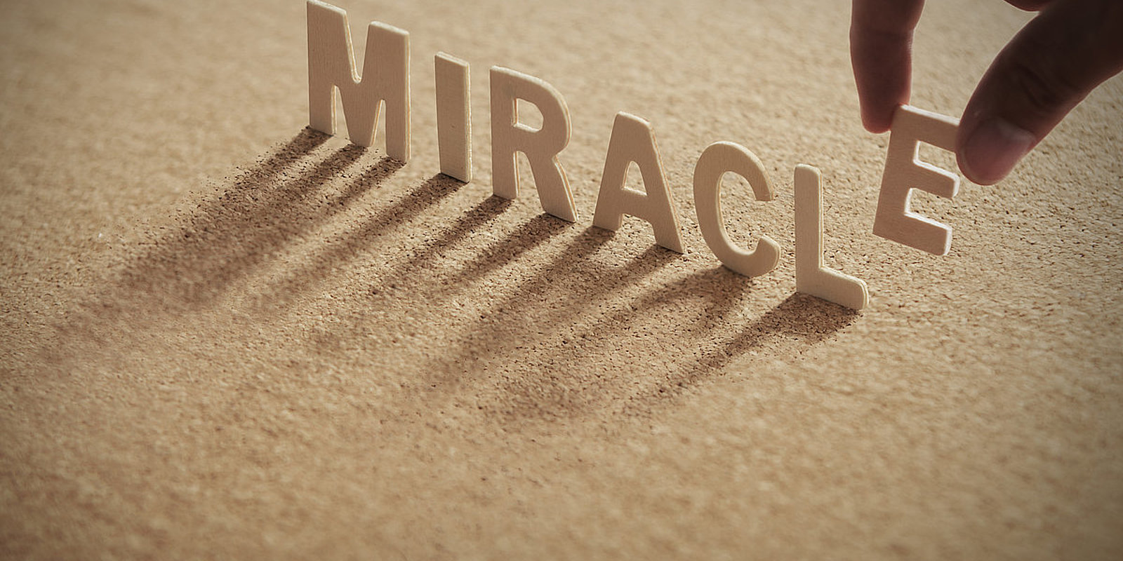Débat en direct : « Faut-il croire aux miracles ? » avec Matthieu Lavagna