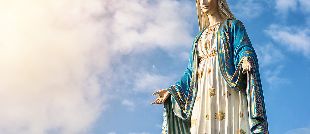Cinq anecdotes sur les apparitions de la Vierge Marie