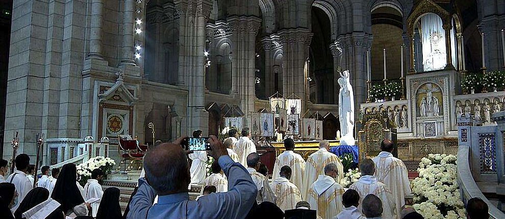 Un 15 août inoubliable à Paris lors du passage du M de Marie !