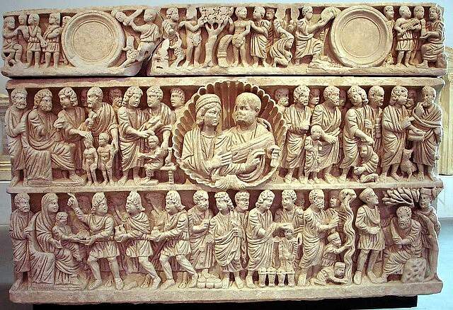 sarcophage des époux, France, Arles (83) | sarcophage en mar… | Flickr
